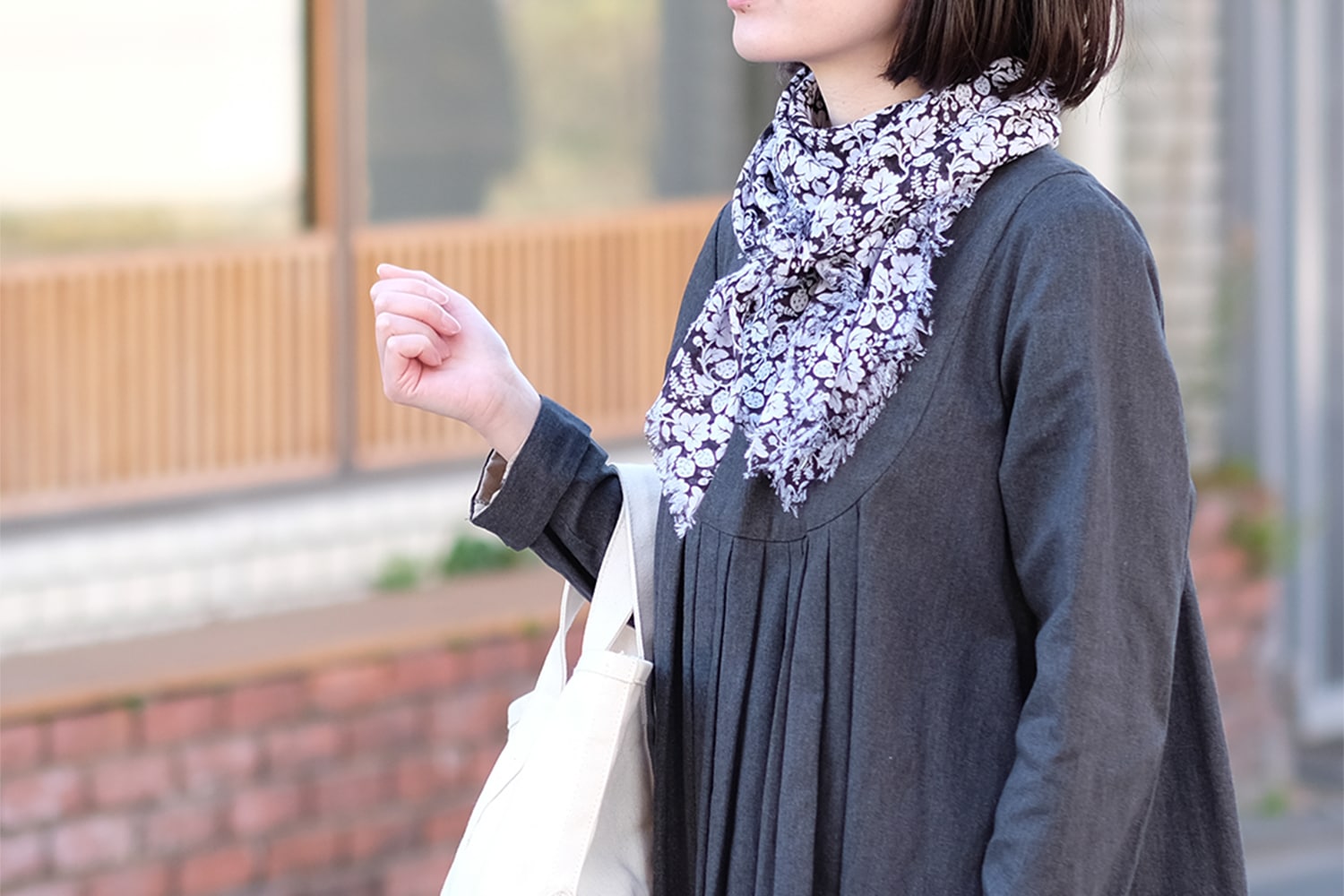 ワイルドベリーガーゼショール （オールドマンズテーラー）