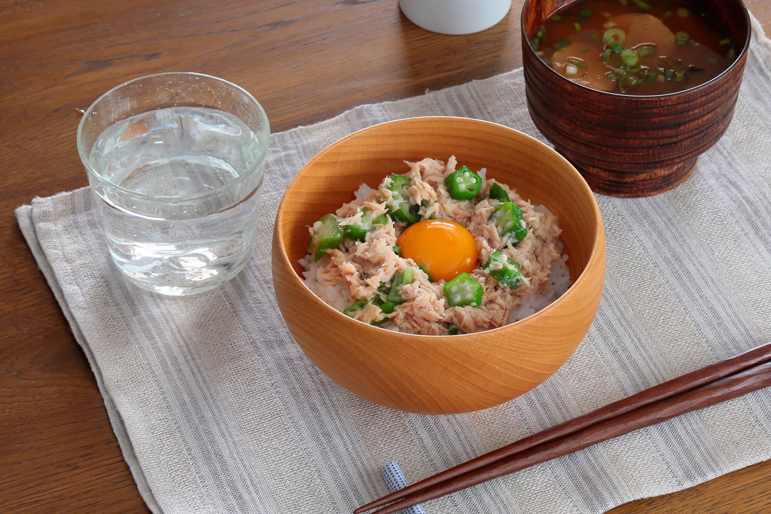 デッドストック！風情ある糸目地に優美な雀稲穂蒔絵の映えるお椀2点（検蒔絵椀雑煮椀 デッドストック！風情ある糸目地に優美な雀稲穂蒔絵の映えるお椀2