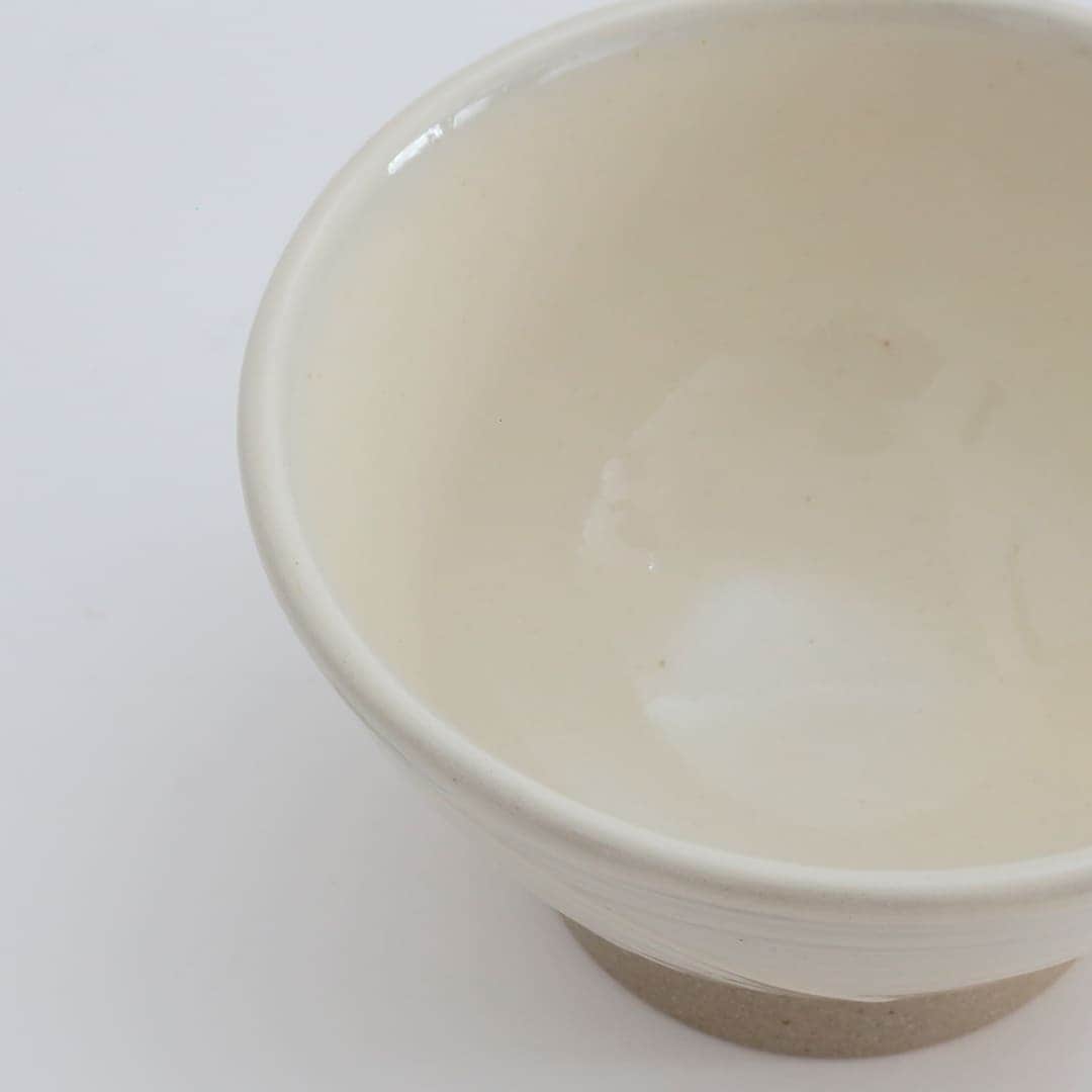 ご飯茶碗　小　牡丹刷毛（出西窯）