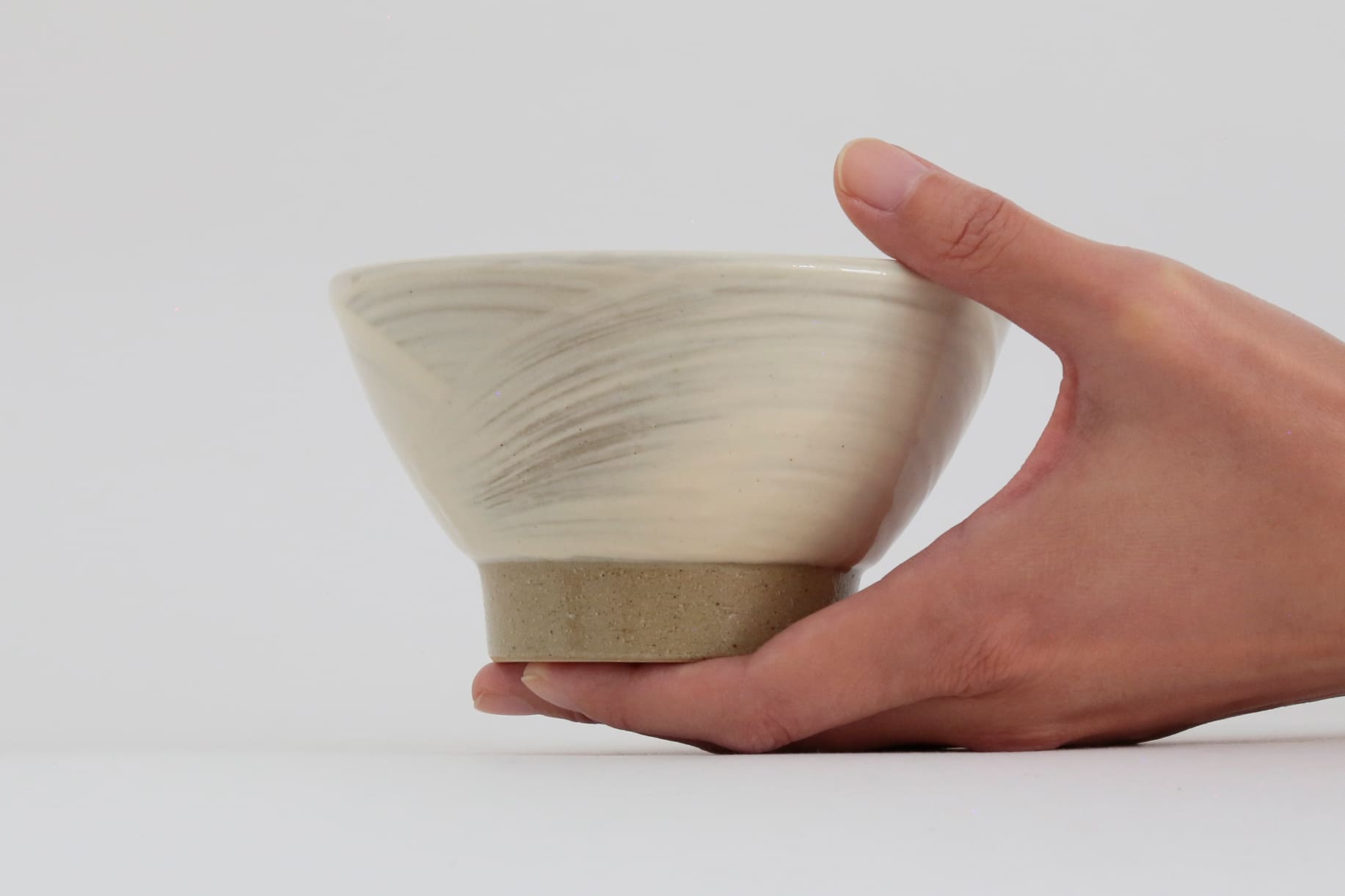 ご飯茶碗　小　牡丹刷毛（出西窯）