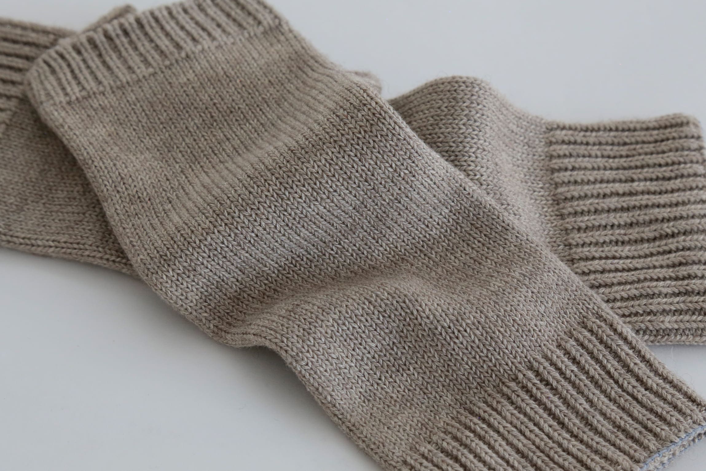 ヤクとオーガニックコットン 縫い目のないハンドウォーマー （天衣無縫