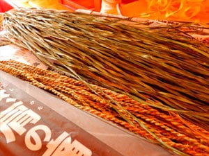 ���֤���