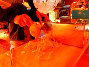 ���֤���