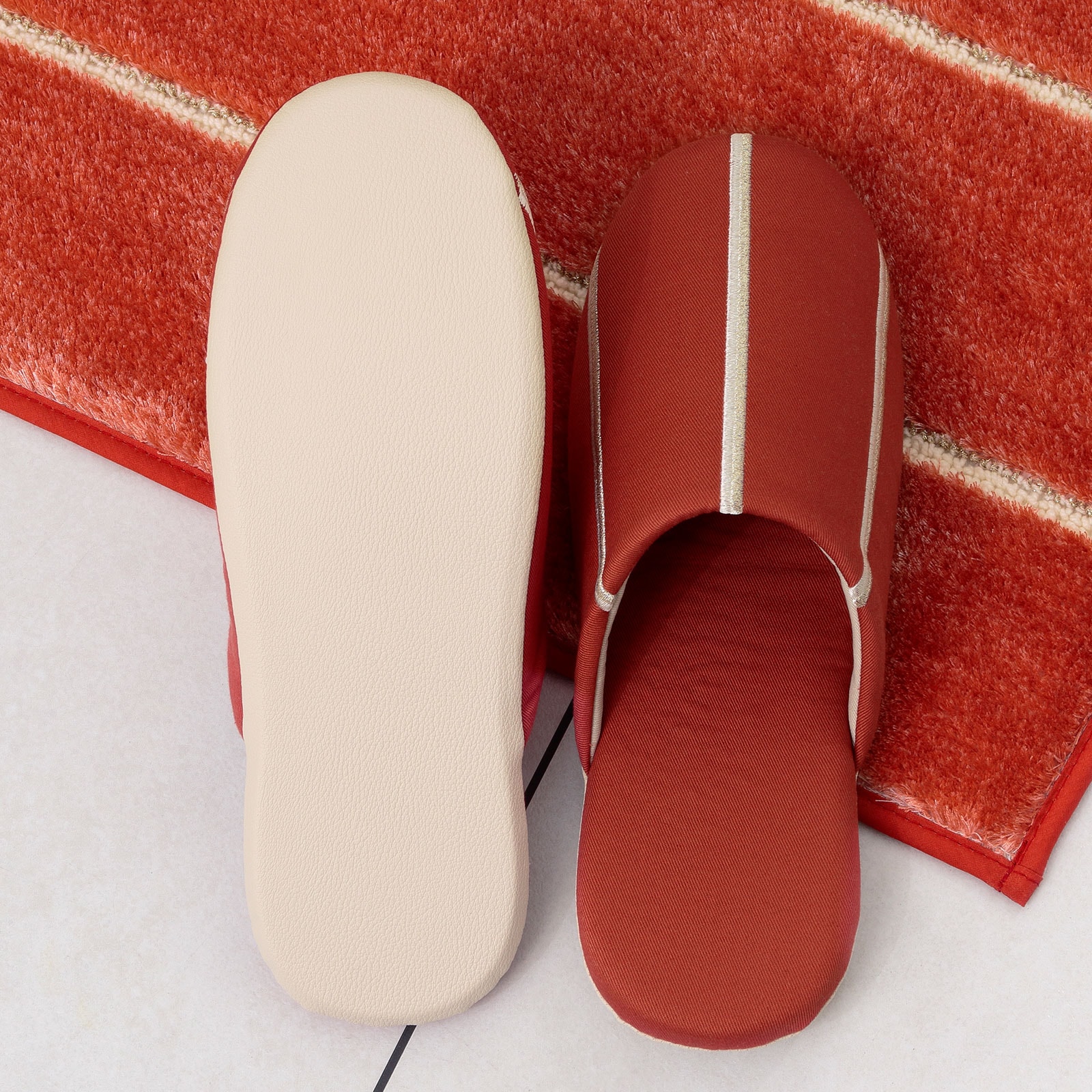 スリッパ裏面画像