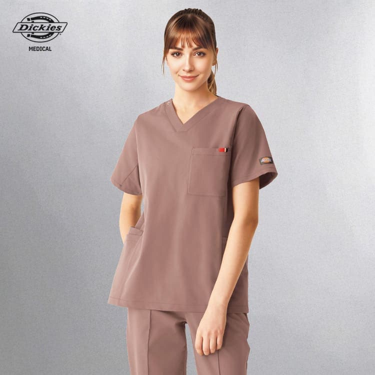 Dickies（ディッキーズ） 同ブランド(同シリーズ) 7112SC 医療スクラブ。切替デザインがおしゃれでセットアップに最適な最新モデル eユニフォーム