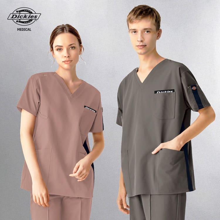 Dickies（ディッキーズ） 7116SC 医療白衣スクラブ。全方向ストレッチで動きやすく、医療チームで揃えるのに最適な定番モデル