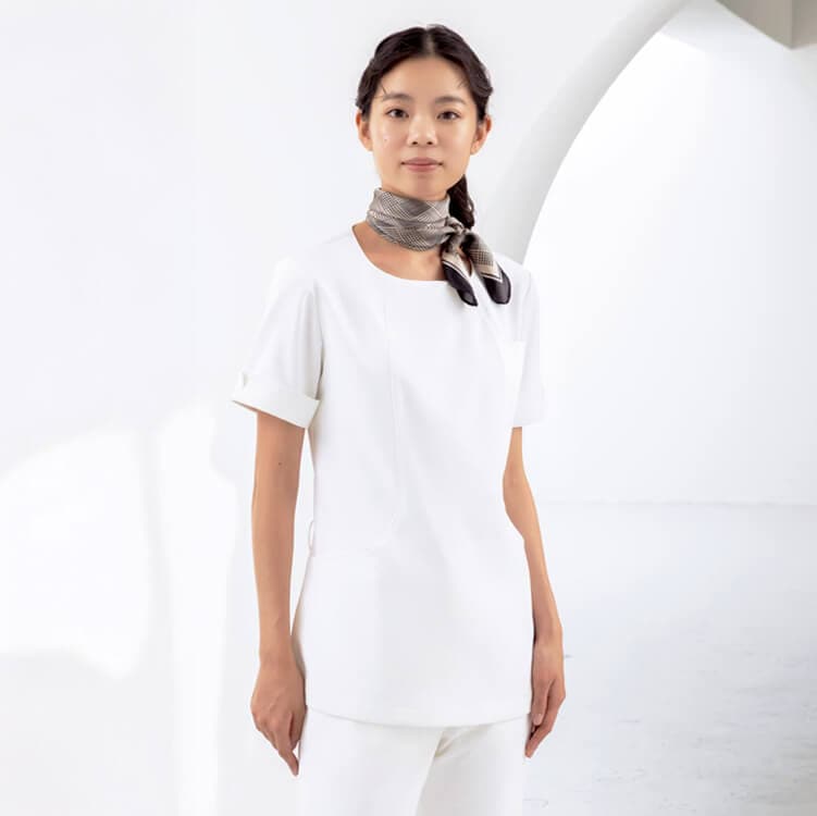 エステ制服おしゃれプルオーバー