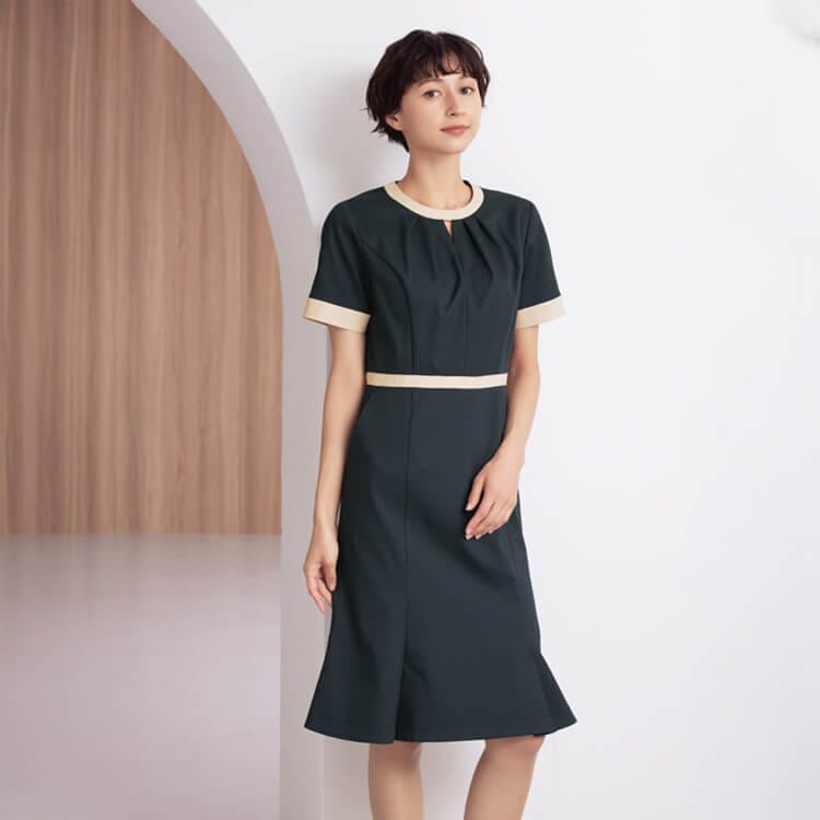 エステ制服ワンピース半袖