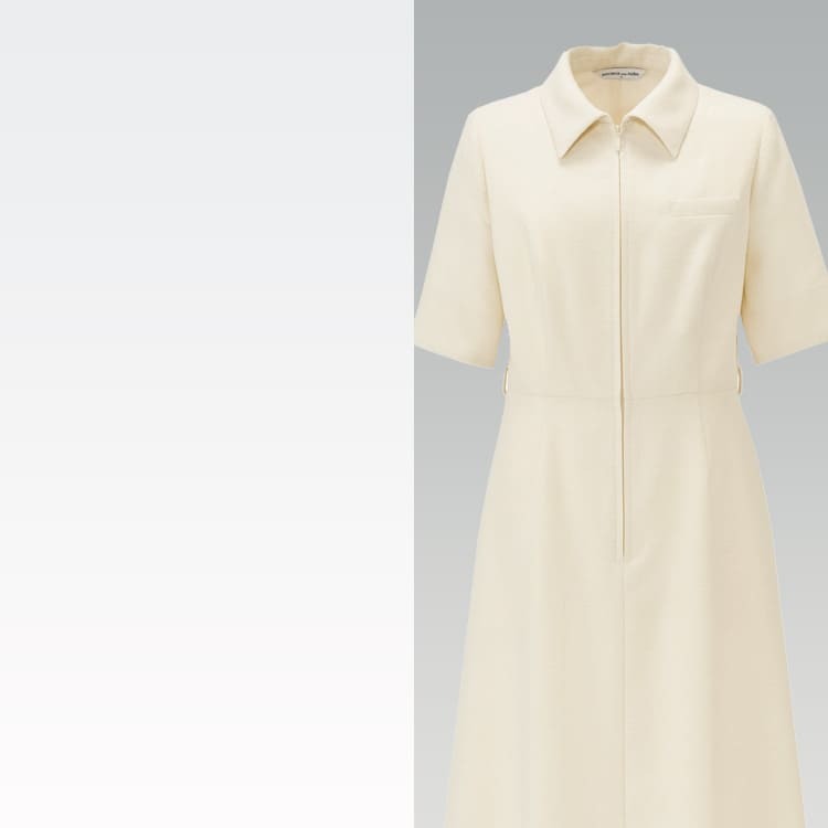 リング糸やラメ糸をミックスしたフレアツイード素材が上品な奥行きを生むワンピース制服。軽やかな着心地も魅力です。
