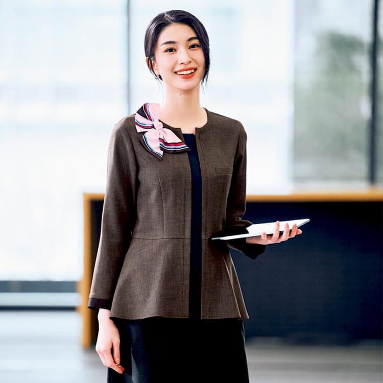 事務服・ノーカラージャケット・レディース・制服・ビジネスウェア・おすすめ