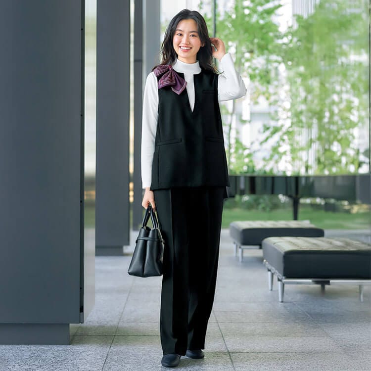 事務服パンツ・セミワイド・オフィスパンツ・ブラック・動きやすいストレッチ・レディース制服