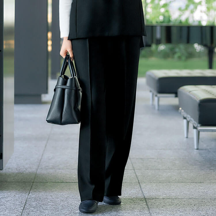 アルファピア AR5020｜セミワイドパンツ・事務服・レディース・オフィス制服・ストレッチ・後ろウエストゴム・ブラック・カラー