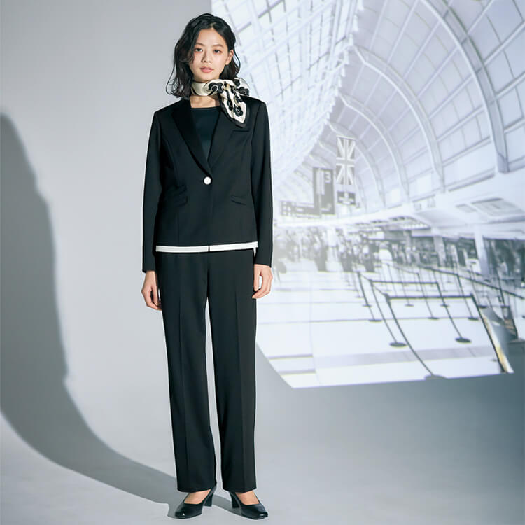 空港スタッフ制服