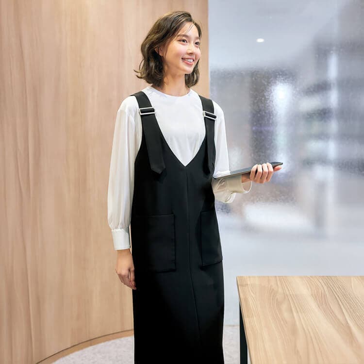 チクマ・YT6315・YUKI TORII・ジャンパースカート・接客対応・ロングシルエット・オフィス制服・オフィスユニフォーム・