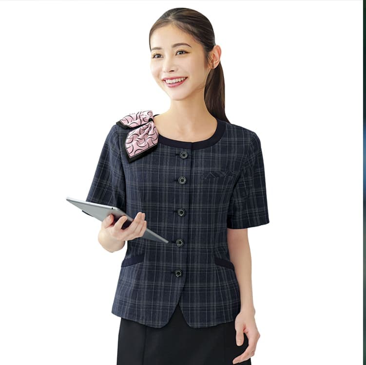 事務服 スカーフ 2色｜ピンク ネイビー。表裏で柄が選べるリバーシブル仕様。気分に合わせてアレンジが楽しめる可愛いデザインの事務服スカーフ