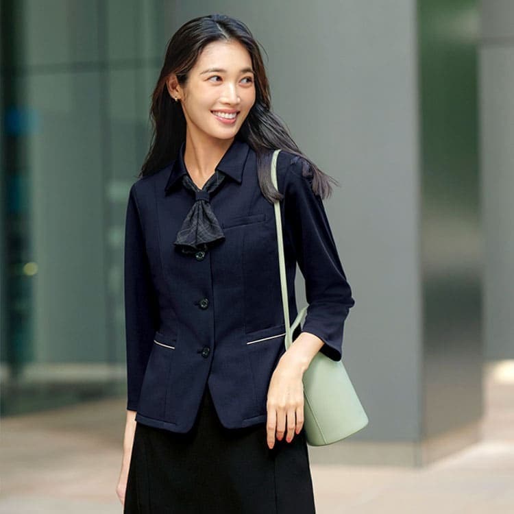 事務服 オーバーブラウス 七分袖 夏服 ESA1024 ENJOY（カーシーカシマ） 上品で美しいシルエット。冷房対策や季節の変わり目にも重宝するスタイリッシュな接客制服 eユニフォーム