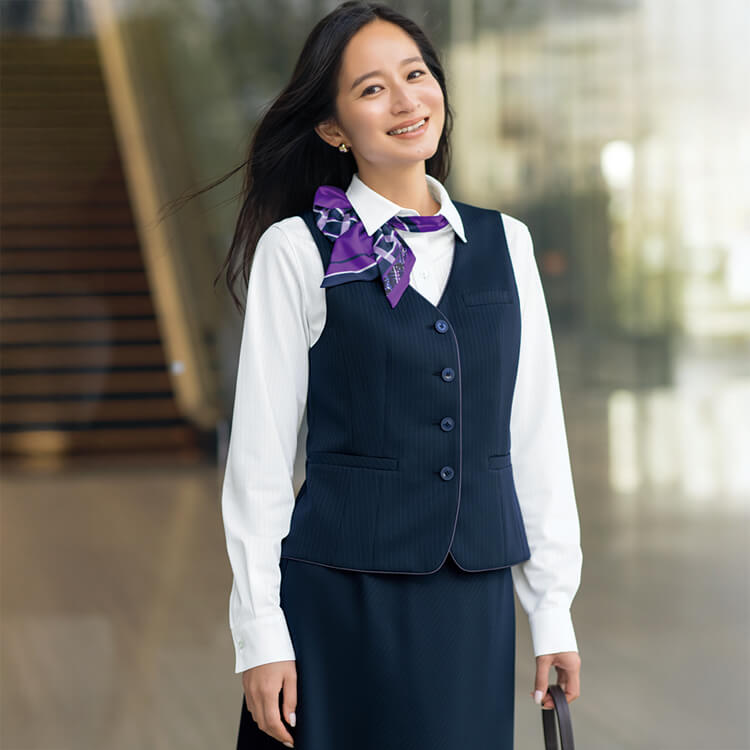 女性用オフィスユニフォームベスト ストライプ柄 接客や受付業務におすすめ