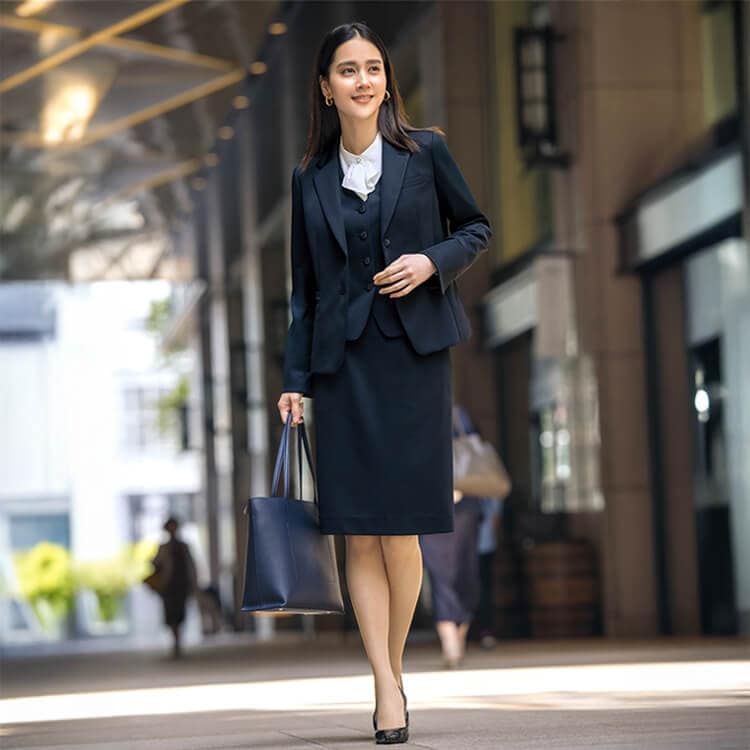 事務服スカート ニット素材 ストレッチ性と防シワ性に優れたオフィスユニフォーム【e-UNIFORM】