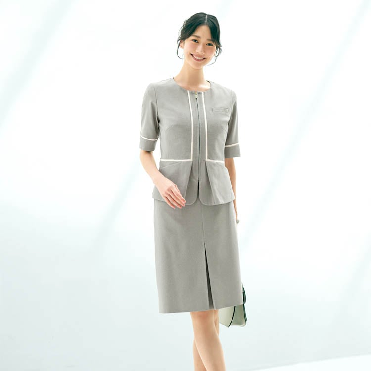 事務服 半袖ジャケット U22150 接触冷感機能と軽い着心地が魅力。ナチュラルな風合いの麻ライク素材を使用した、夏でも涼しく上品に見えるオフィスユニフォーム