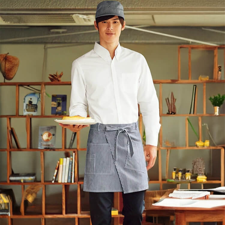 ヒッコリーストライプのショートエプロン・カフェやベーカリーに合うやさしい印象の店舗制服