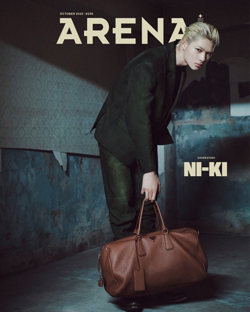 希少❗️特別総集編【25 YEARS OF ARENA HOMME 】アリーナオム Amazon.co.jp: [A TYPE] 韓国雑誌 ARENA HOMME+ (アリーナ・オム