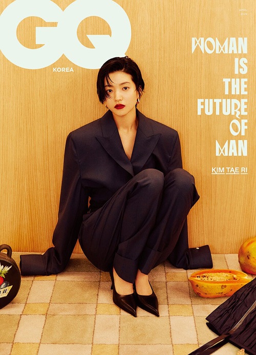 韓国男性雑誌 GQ (ジーキュー) 2024年 4月号 (キム・テリ表紙選択/BIBI、クォン・ナラ記事) | 雑誌（Magazine）