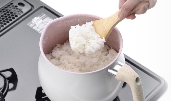 お米を炊くイメージ