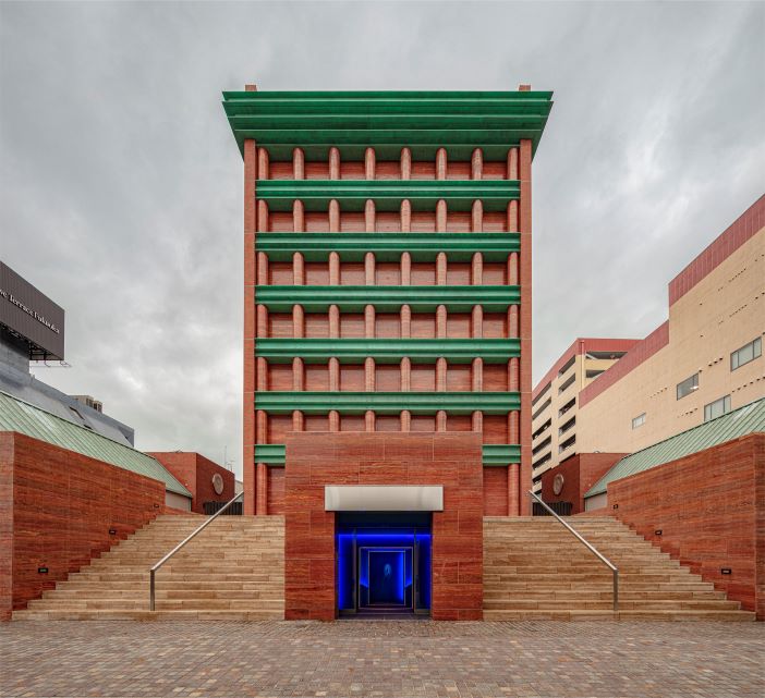 HOTEL IL PALAZZO design Aldo Rossi / photo Satoshi Asakawa