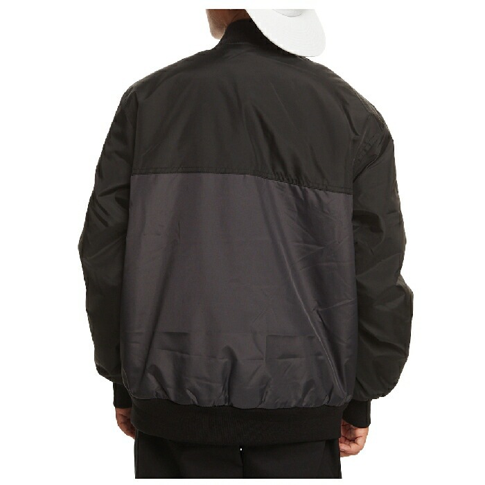 QUIKSILVER クイックシルバーRADICAL TIMES YOUTH JACKET EQBJK03280 キッズジャケット 130-160cm  ボンバージャケット 総柄裏地 ボタン付きポケット ロゴ 正規品-スノーボード（キッズ）・サーフィンの専門店｜DREAMY