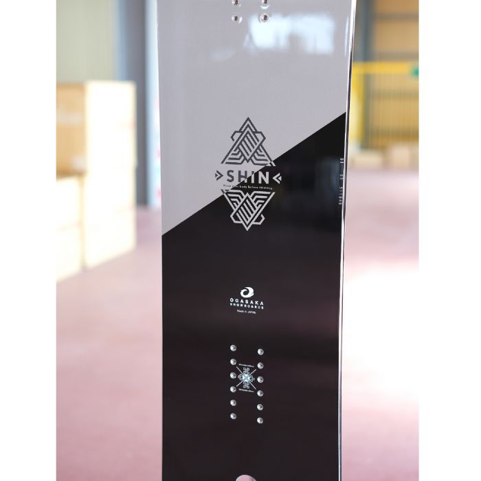 25-26 OGASAKA SHIN SWCA163 パウダーボード キャンバー構造 スワロー