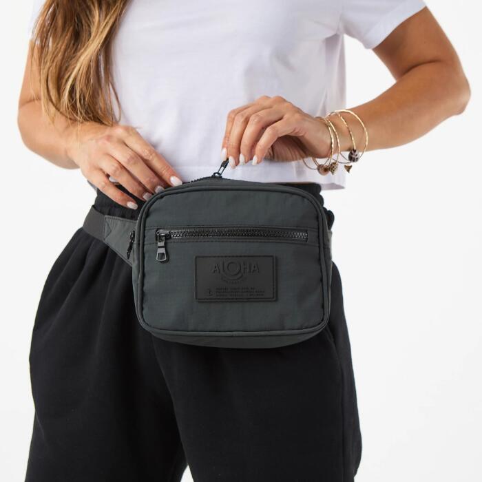 3264 あろは ALOHA アロハ aloha-collection Keep It Light Hip Pack Monochrome
