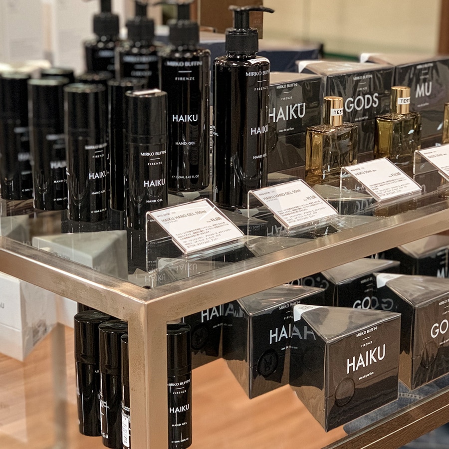 DRESSKIN,�ɥ쥹����