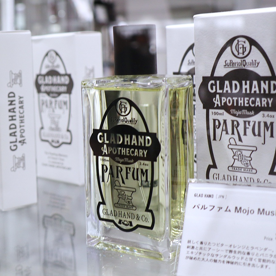 DRESSKIN,�ɥ쥹����