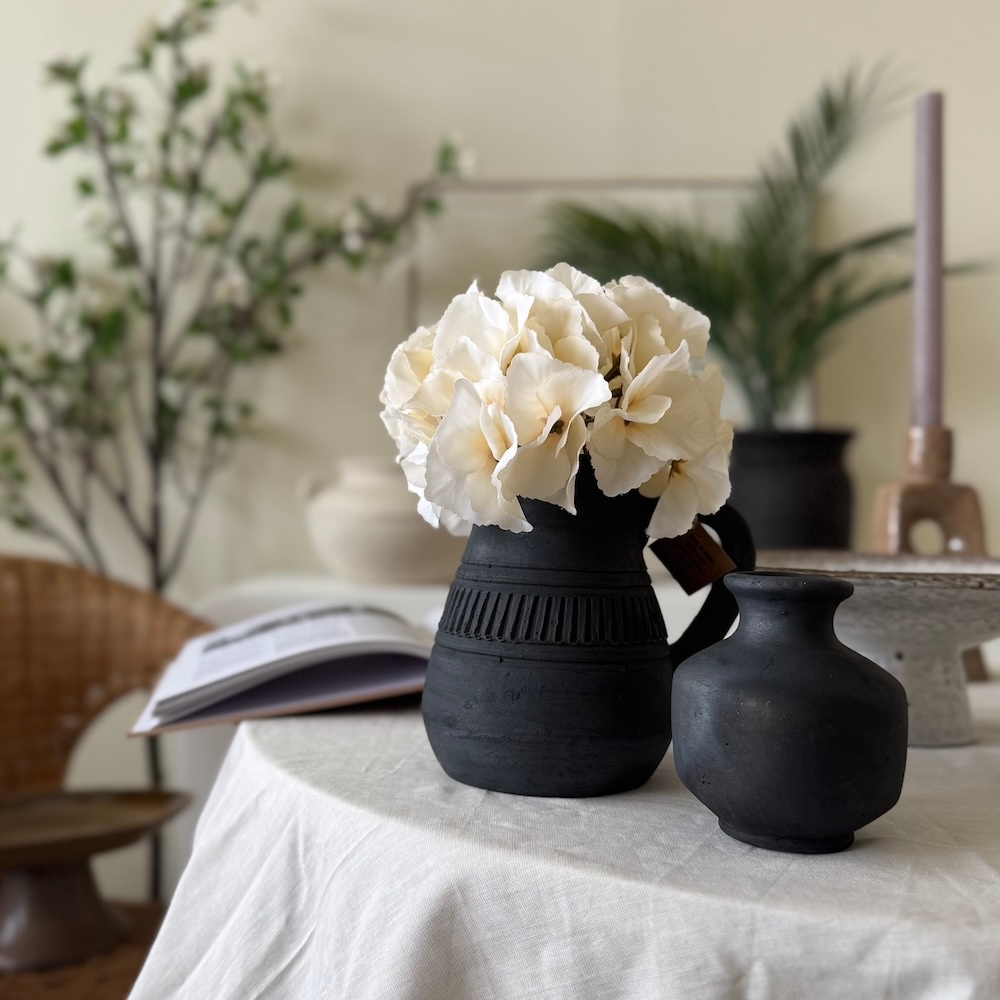 デンマーク直輸入ブラック花瓶 ｜ 陶器製 テラコッタ 小さめ花瓶