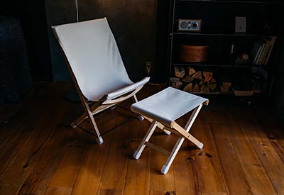 pioneer plants with Hygge折り疊椅子　ハンドメイド　無垢 pioneer plants with Hygge折り疊Chair無垢赤松手仕事