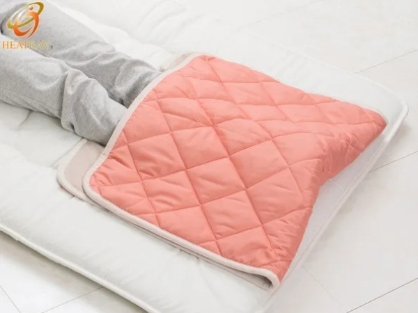 オーラ蓄熱足湯気分キルト 裏フリースタイプ（半身浴サイズ） | 暮らし