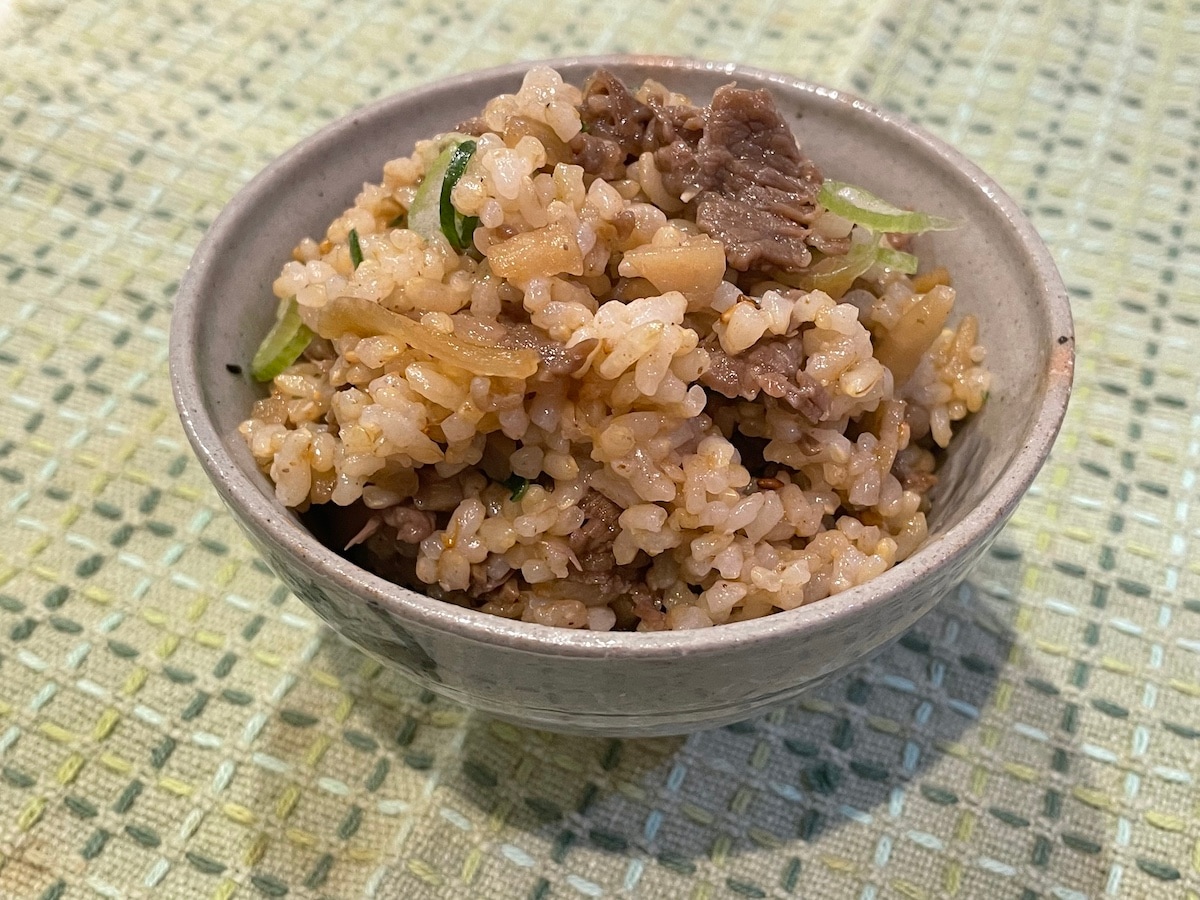 【レシピ紹介】簡単！玄米混ぜご飯 『牛丼風の玄米混ぜご飯』