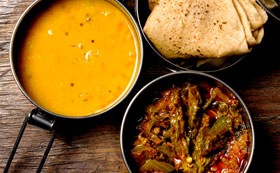 インドの菜食ランチセット