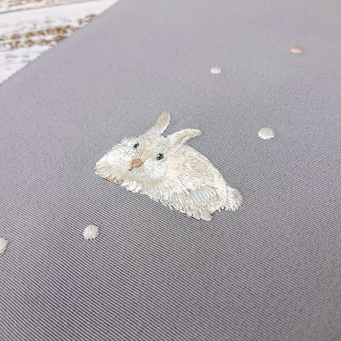 衿秀 公式 半衿 はんえり 刺繍 うさぎ 正絹 塩瀬 日本製 和装小物 和