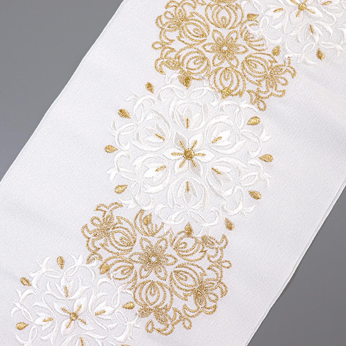 衿秀 公式 半衿 はんえり 刺繍 華紋 金 白地 洗える ポリエステル 日本