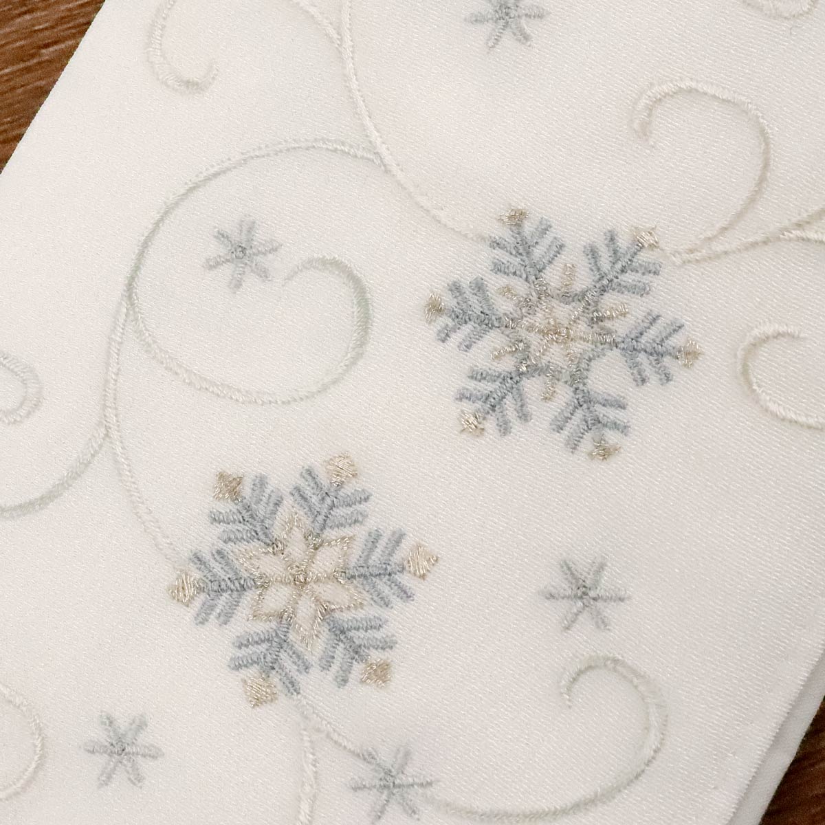 衿秀 公式 き楽っく 替え衿 替衿 かええり 刺繍 雪の結晶 唐草 ブルー