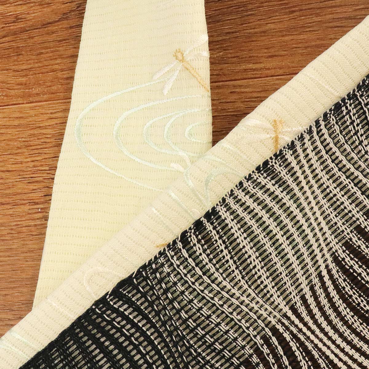 衿秀 公式 き楽っく 替え衿 日本製 夏 絽 刺繍 麻 替衿 かええり 蜻蛉