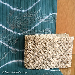 Instagram「誉田屋源兵衛　半幅帯（芭蕉通風段文/生成色）」