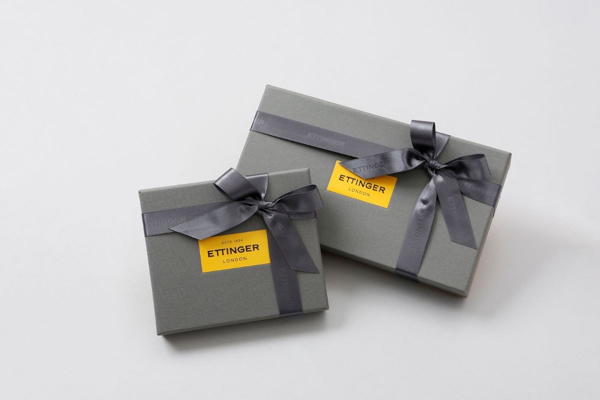 Gift Wrapping