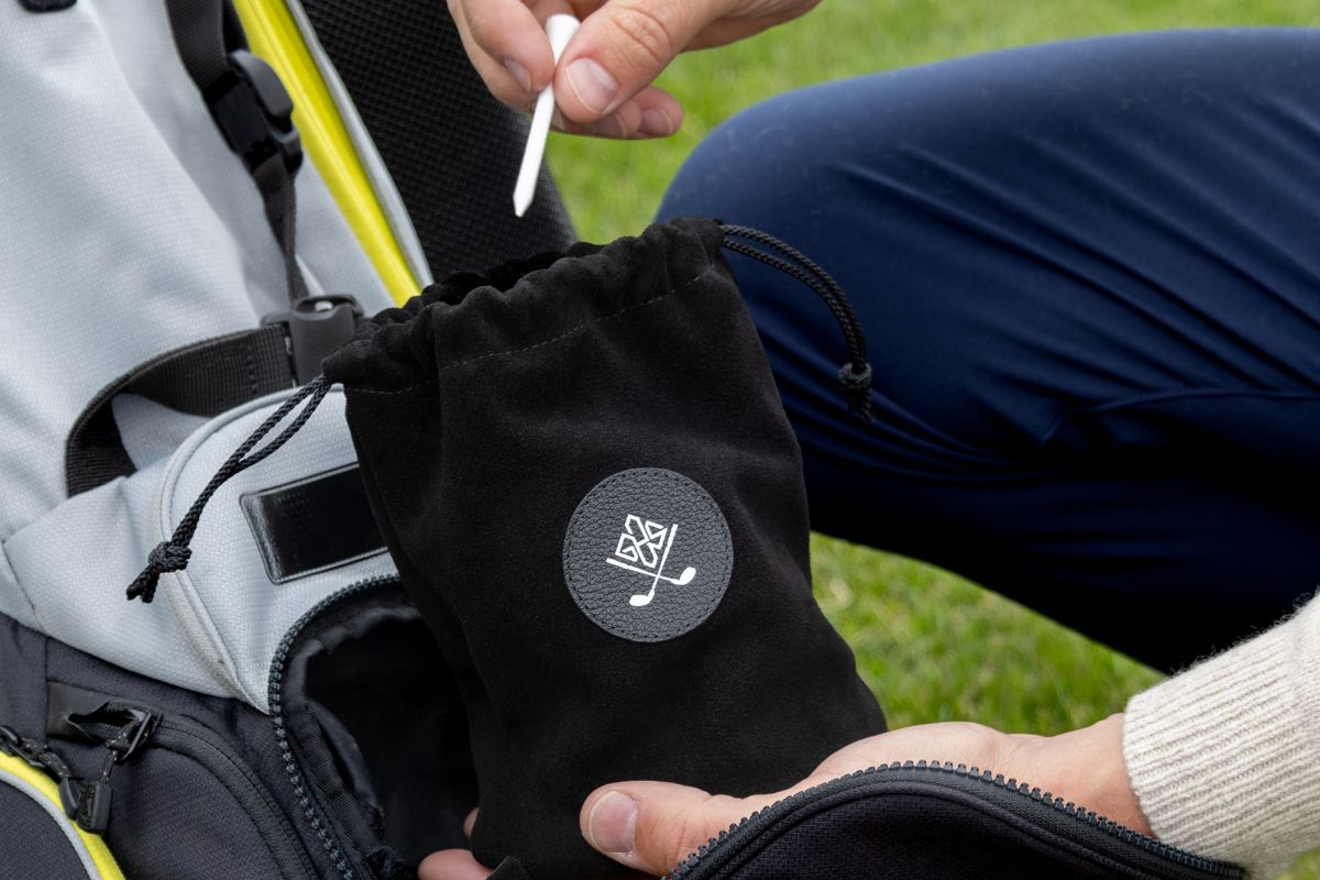 GOLF POUCH