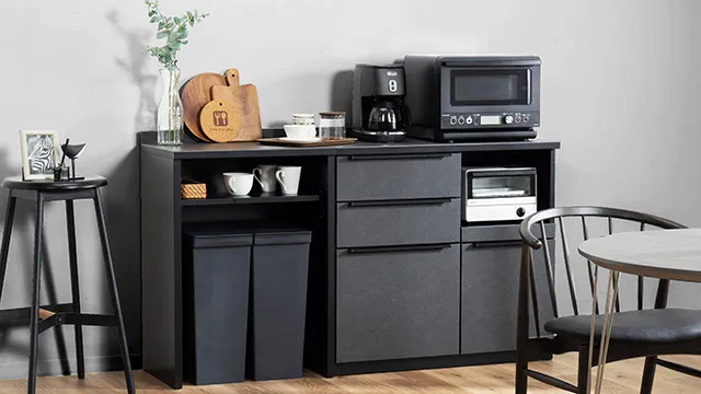 キッチンカウンター 収納 大容量｜おしゃれなゴミ箱スペース・レンジ台