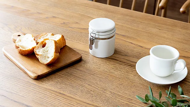 ダイニングテーブル