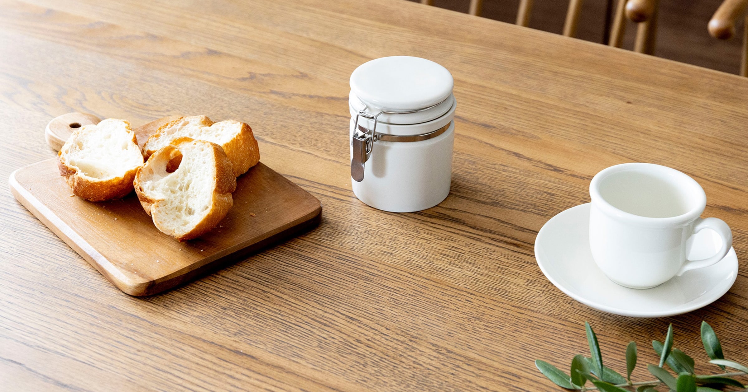 引き取り限定 木製 ダイニングテーブル ベンチ 1台 イス 4脚