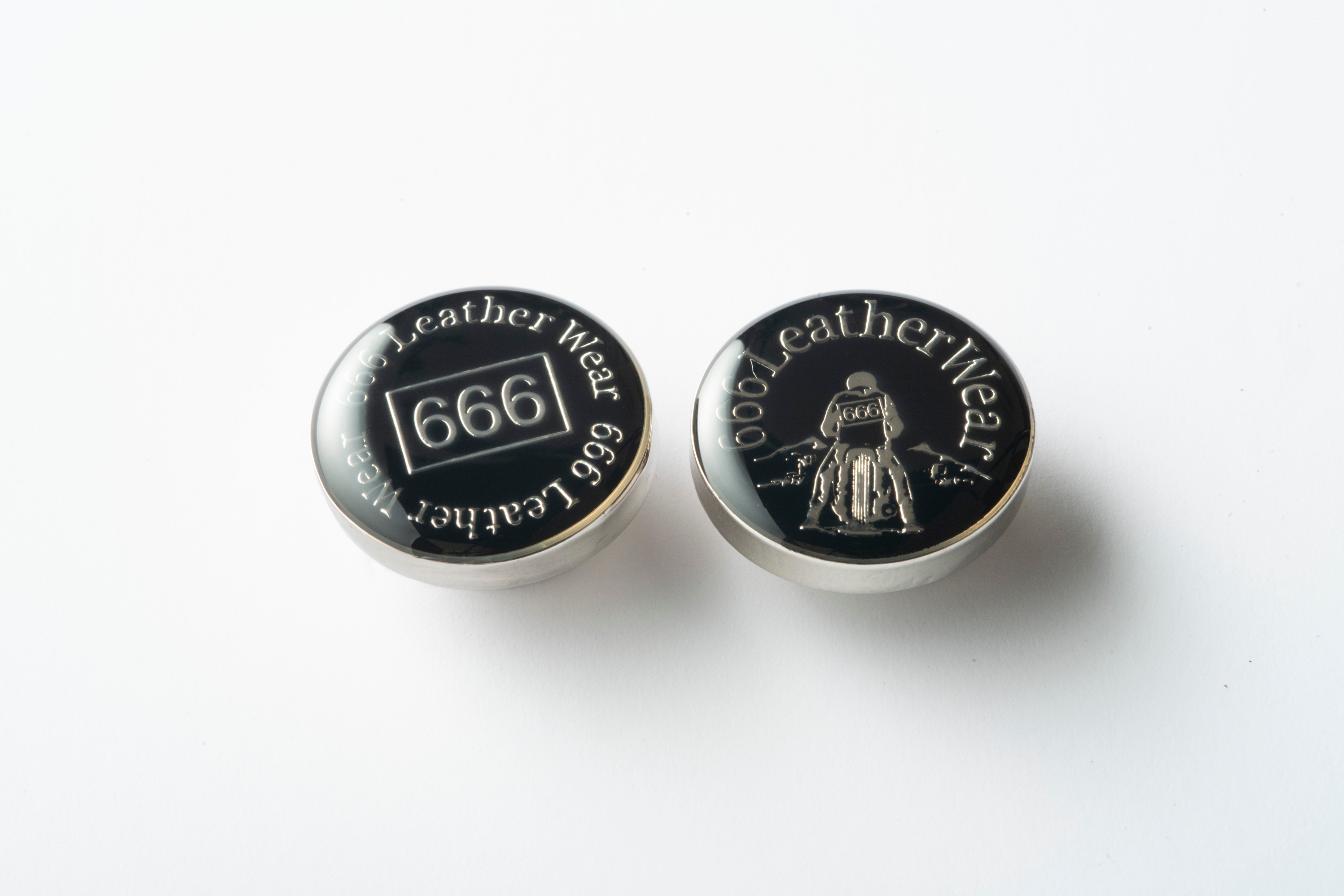 NEW!!!40周年記念企画！！【666 LEATHER WEAR】オリジナルドットボタン