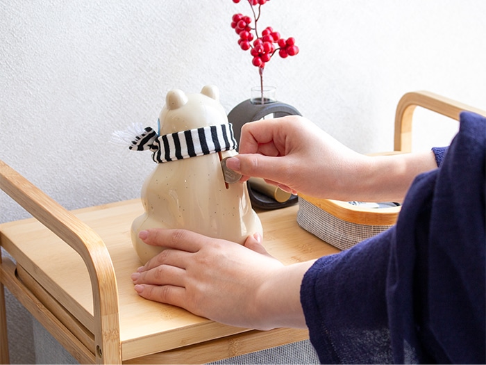 しろくま貯金箱 2026 マフラー付き 黒×白ボーダー 限定 シロクマ貯金箱 北欧 フィンランド  Polar Bear Money Box
